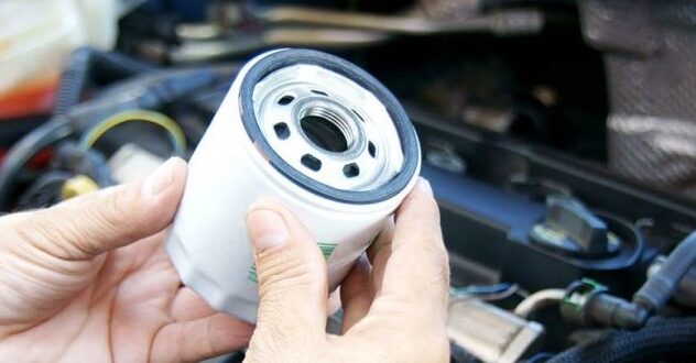 Ketahui 4 Tanda Filter Oli Mesin Mobil Harus Diganti